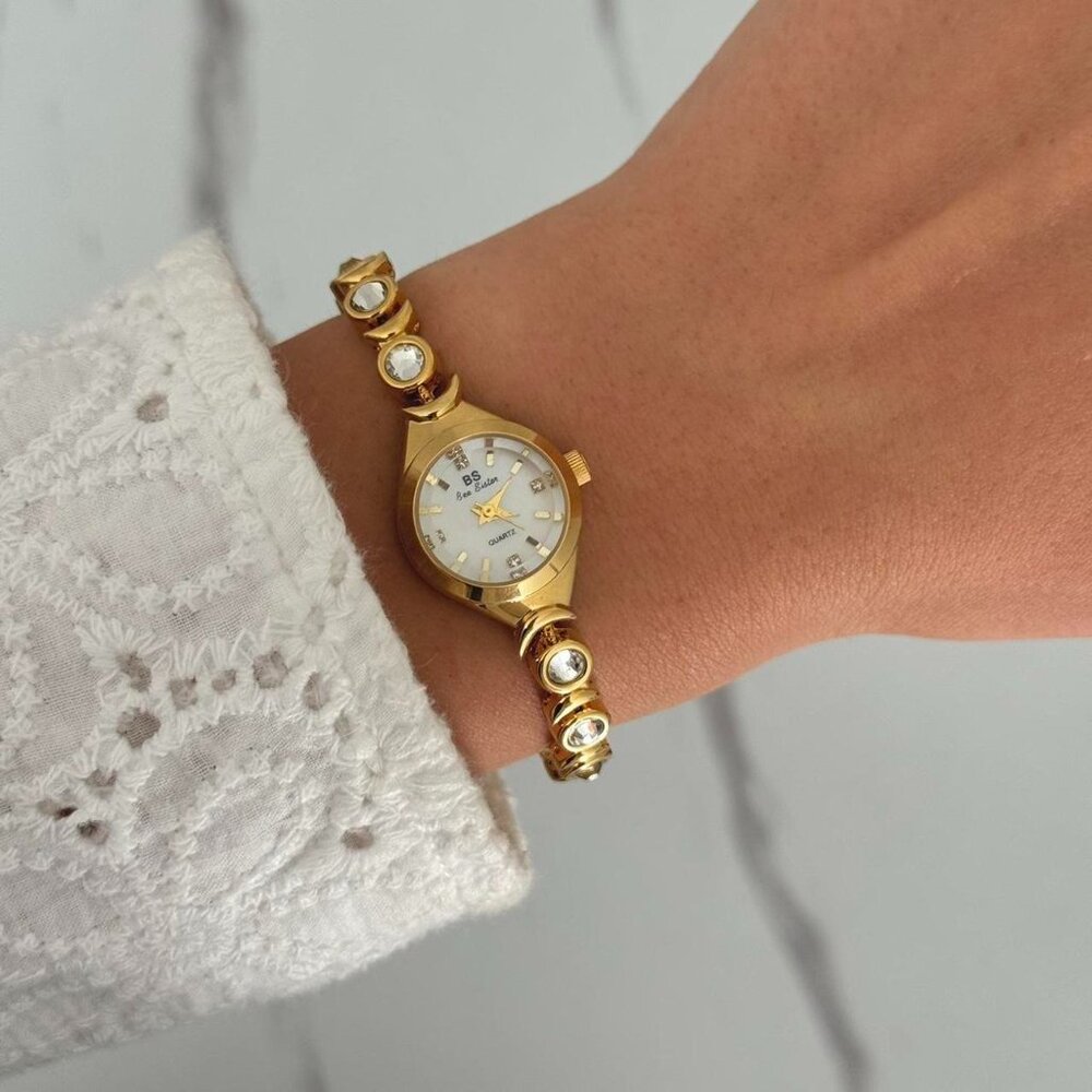 SKU0462 Retro Gold Zircon Gemstones Women‎ Fashion Watch Bracelet + gift bag